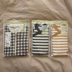 Uniqulo onesies set of 3